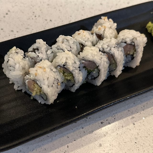 Yellowtail Crunch Roll.